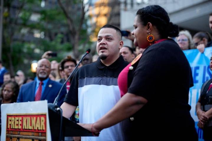 VIDEO de Kilmar Abrego García detenido por ICE se volvió viral por este motivo