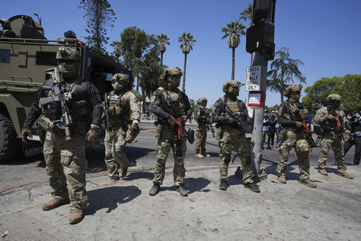 Guardia Nacional de EEUU ensayó repetidamente su papel en redadas migratorias de LA, dice general