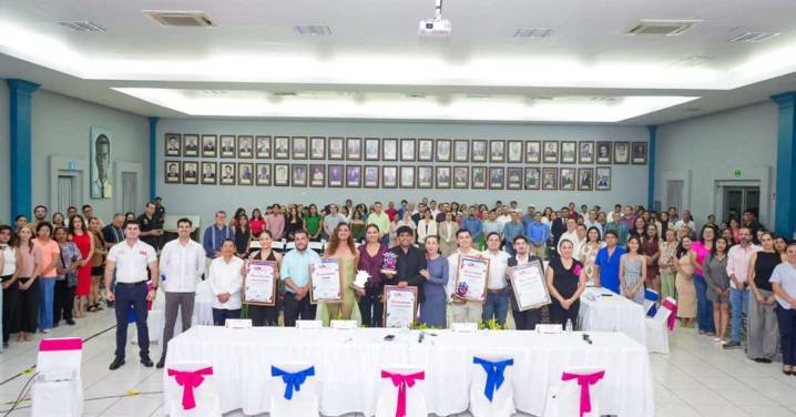Entrega VdeA el Premio Municipal de la Juventud “Gral. Manuel Álvarez”