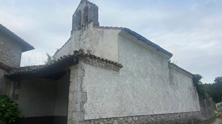 ¿Por qué licita la rehabilitación de una capilla el Ayuntamiento Llanes?