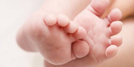 Muere bebé de nueve mes tras golpiza que le propinó su padre
