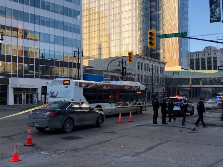Woman faces assault charge after lighting stranger's wig on fire in downtown Winnipeg