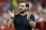 Bordalás y el eterno milagro del Getafe: sólo 15 jugadores, su estrella camino de Inglaterra y un 'Pichichi' suplente en Segunda: "Tenemos un problema muy grave"