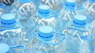 No tires el bidón de agua vacío: con pocas cosas y de la manera más sencilla, lo podés convertir en esto tan lindo y útil