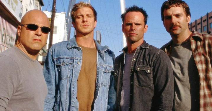 Bad Game of Sopranos: Help us rank the best 10 TV shows of all