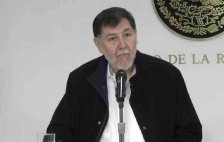 Fernández Noroña explota contra la prensa que le cuestiona su casa de 12 millones de pesos
