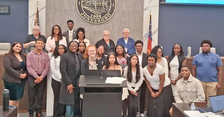 New Jonesboro Youth City Government members sworn in