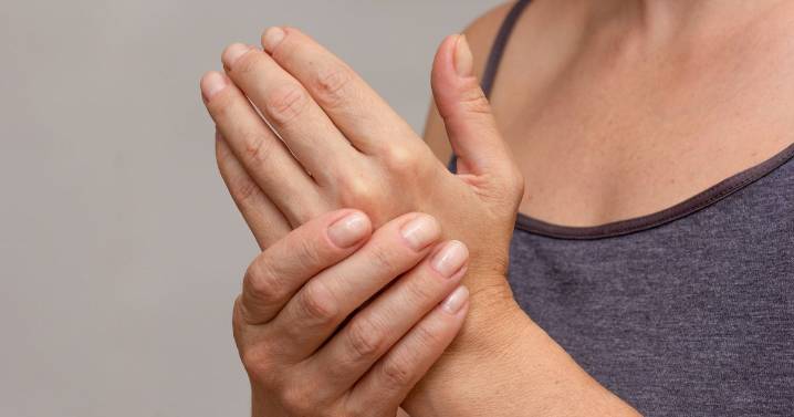 Signs in your hands could indicate a 'worrying' health condition