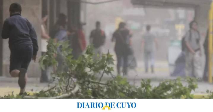 Sigue el viento en San Juan: qué pasara con las clases el resto de la jornada