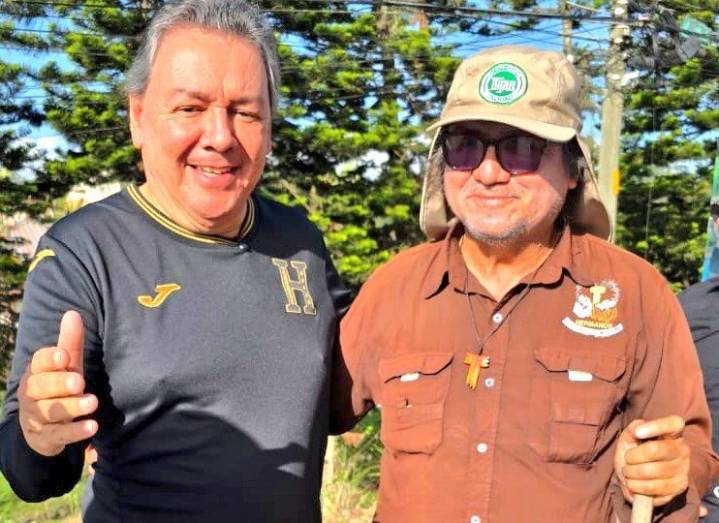«Chano» Rivera, el primer presidenciable que atiende el llamado del padre Leopoldo Serrano