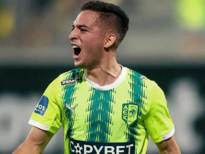 Córdova, Chacón y Andrade jugarán torneos UEFA