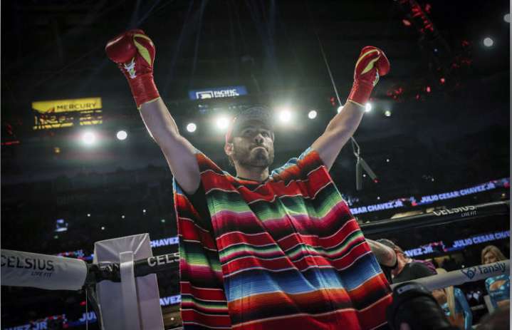 Julio César Chávez Jr. enfrentará en libertad juicio por llevar armas a México