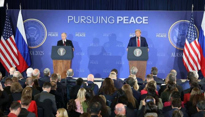 Sin acuerdo sobre Ucrania: así concluyó la reunión entre Trump y Putin