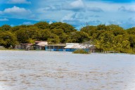 Atienden a familias por crecida del río Orinoco en Las Galderas