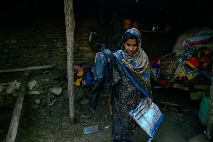 Pakistán supera los 700 muertos por inundaciones y busca desaparecidos