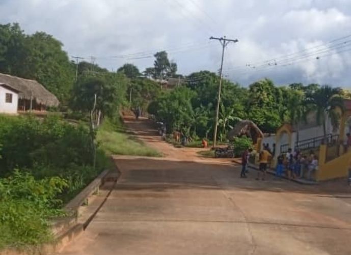 Vecinos de caseríos de Andrés Mata en Sucre urgen una solución a la escasez de agua potable
