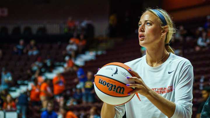 Fever guard Sophie Cunningham reacts to knee injury, defends Bria Hartley
