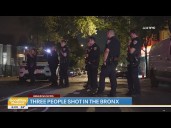 3 injured in Bronx shooting, suspects flee on moped
