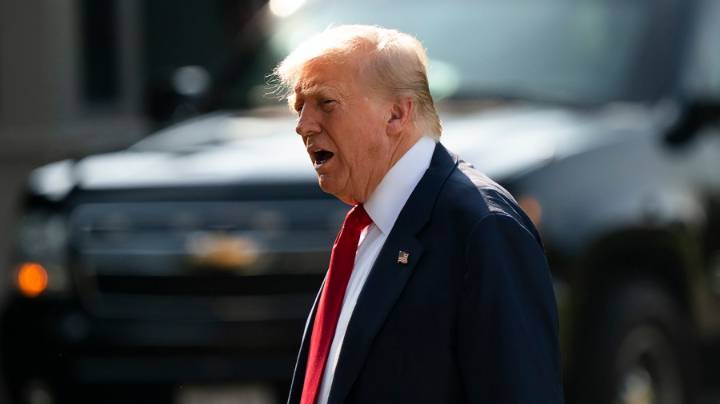 Trump seeks to celebrate tariffs, reassure on economy