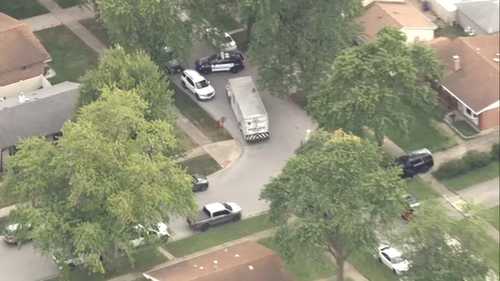 Thornton, Illinois police: Suspect in custody after pursuit leads scene at Bonnie and Highland, Thornton police say