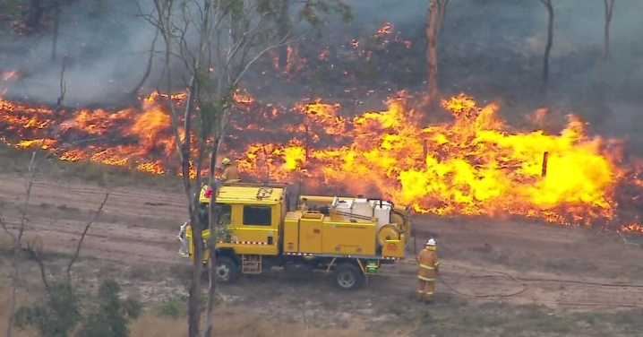 Lake Wivenhoe: Queenslanders on alert as multiple bushfires burn out of control