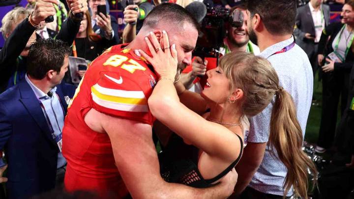 Taylor Swift and Travis Kelce announce engagement