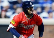 Bateo de Ozzie Albies hizo ganar a Bravos 4