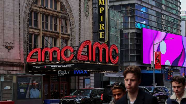 AMC earnings Q2 2025 narrow losses