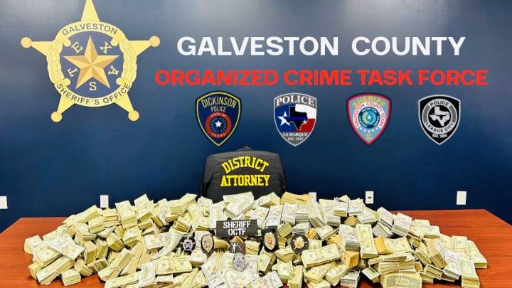 Galveston County: Five women arrested, 80+ machines seized from 'illegal' Dickinson game room, authorities say