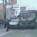 UNIDAD DEL TRANSPORTE PÚBLICO CHOCÓ CONTRA UN AUTOMÓVIL EN SAN MATEO OXTOTITLÁN