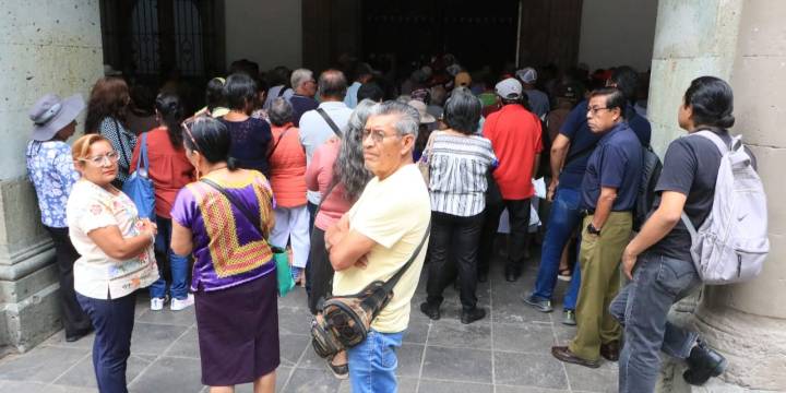 Descarta IEEPO pago a jubilados vía transferencia como exige la S