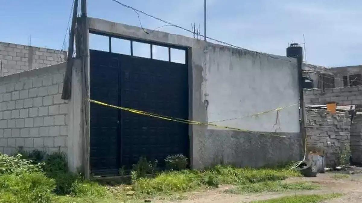 Hallan cuerpo putrefacto en vivienda de Jardines de San José; la FGE investiga las causas