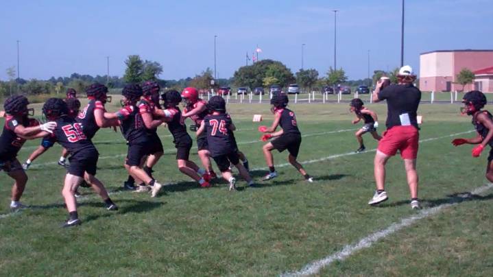 Video: Milan's first football practice of the season