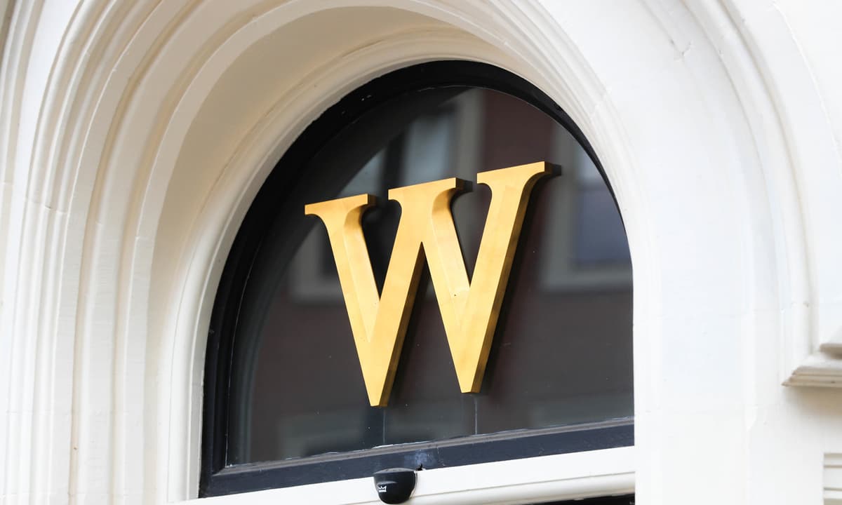 Waterstones Piccadilly event descends into 'hell on earth' as readers blast 'dangerous' overcrowding