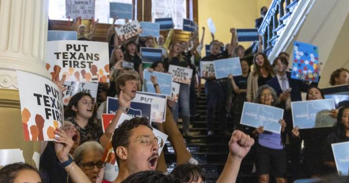Democrats get police escorts to prevent a new redistricting walkout as California moves to retaliate