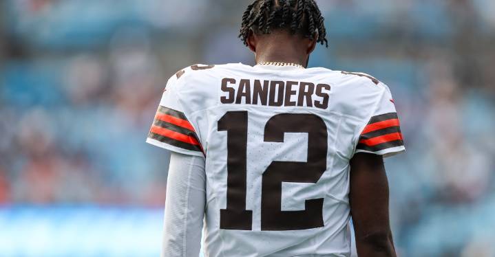 Browns Shedeur Sanders reps limited due to injury vs Eagles