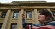 Archaeology student from Florida finds rare 9th-century gold during her first excavation in U.K.