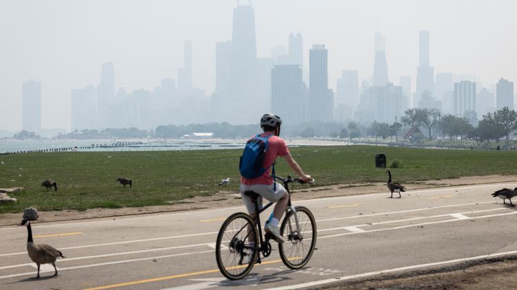 Air quality alerts in effect for Midwest amid smoke from Canadian wildfires
