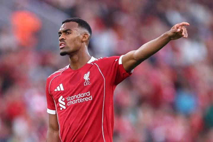 Liverpool look defensively shaky, but Ryan Gravenberch can fix it