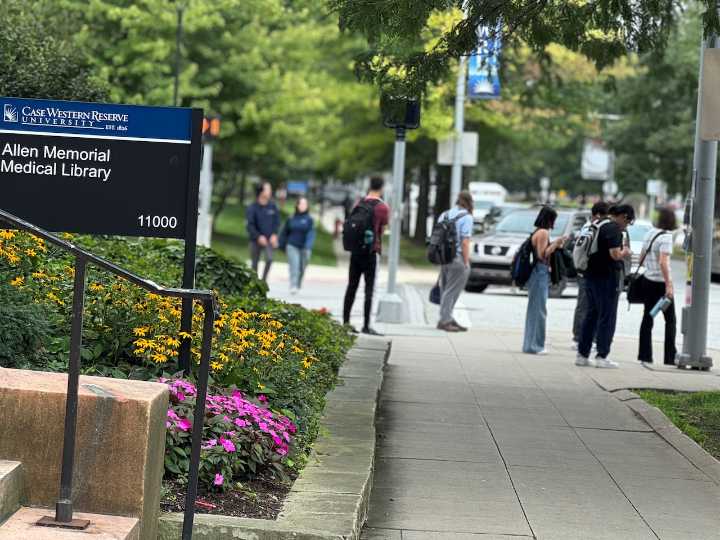 Many Case Western students appear unfazed after police shooting near campus
