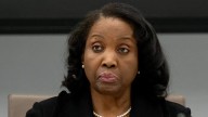 Gobernadora de la Fed Lisa Cook demanda a Trump por intentar despedirla