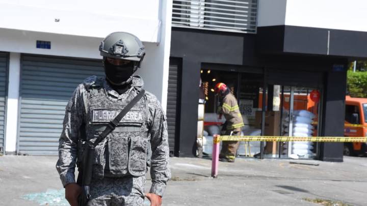 En imágenes: Después de la tarde del ataque: así se ven los lugares aledaños a la Base Aérea de Cali