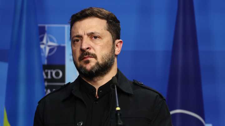 Zelenskyy refuses to surrender Ukrainian land to Moscow in future peace talks