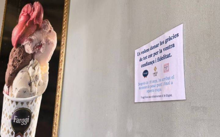 Una coneguda cadena obrirà a la plaça del Mercadal després del tancament sorpresa de la cafeteria Farggi