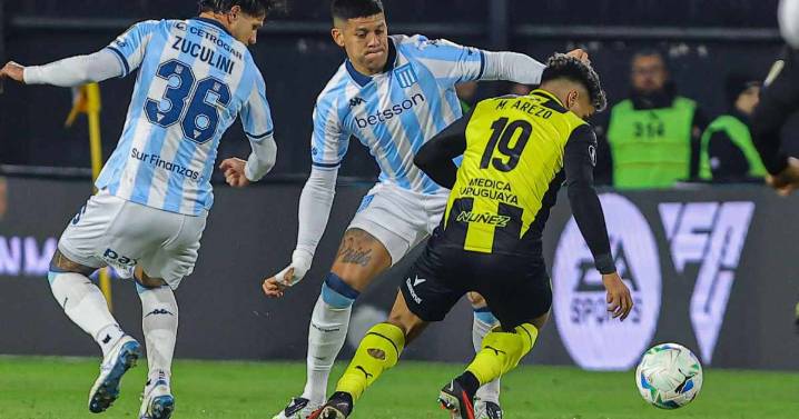Copa Libertadores: Racing cayó ante Peñarol y está obligado a ganar en Avellaneda