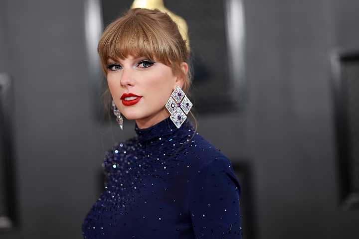 Kirk Cameron warns Taylor Swift 'mocks God' in her music
