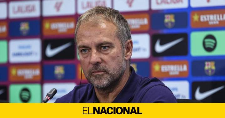 Flick zanja el caso Casadó: "No se quiere ir y yo quiero que se quede"
