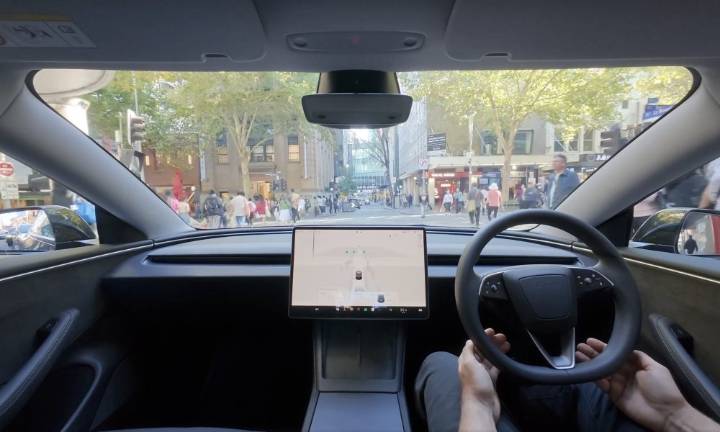 Tesla FSD upcoming Australia release seemingly teased bv media