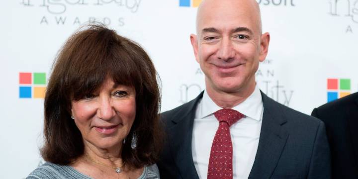 Jeff Bezos' Mother, Jackie, Passes Away