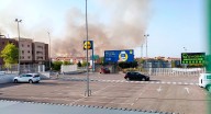 Cortan una carretera y activan el nivel 1 de peligrosidad por un incendio en Cáceres